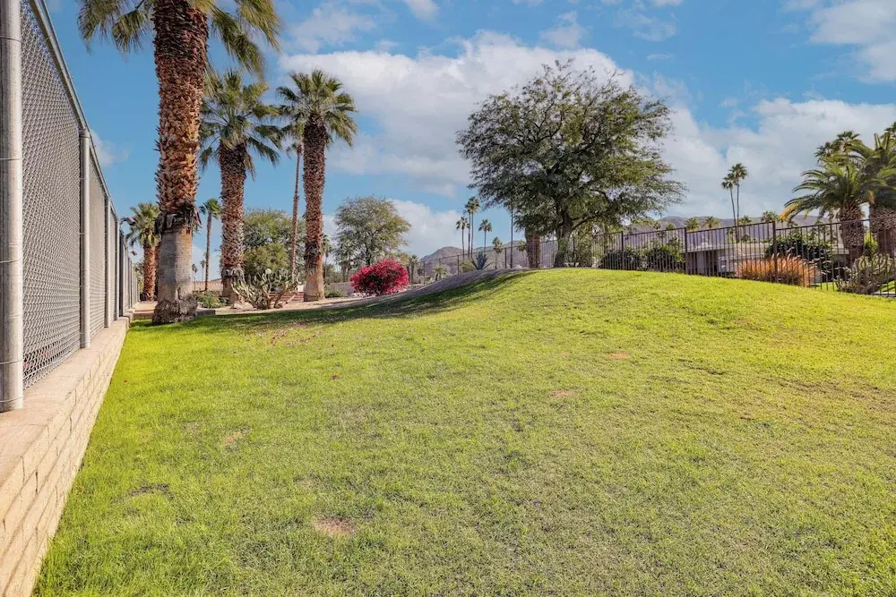 Mtn-view Condo w/ Pool Access in Palm Springs!