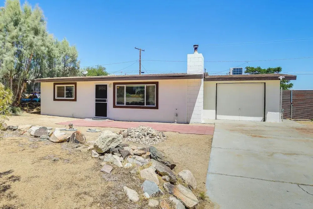 Joshua Tree Home w/ Patio - 5 Mi to National Park!