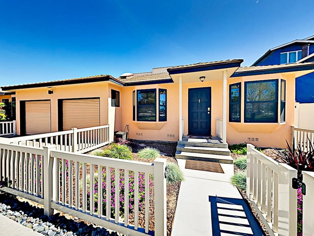 838 Ventura - 2 Br Duplex