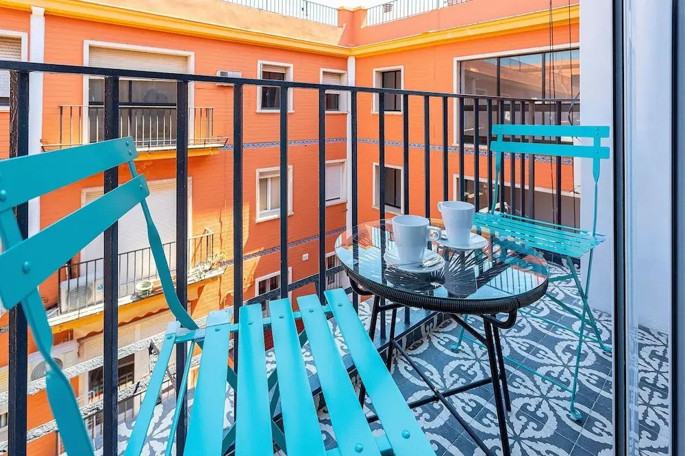 1 Bd Apartment With Balcony Perfect Location. Santa Marta II