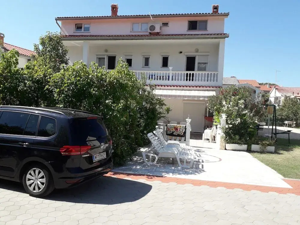 Holiday House Perkic Mm