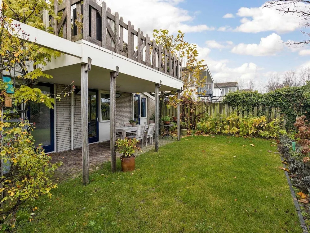 Lovely Family Villa With Garden in Kamperland