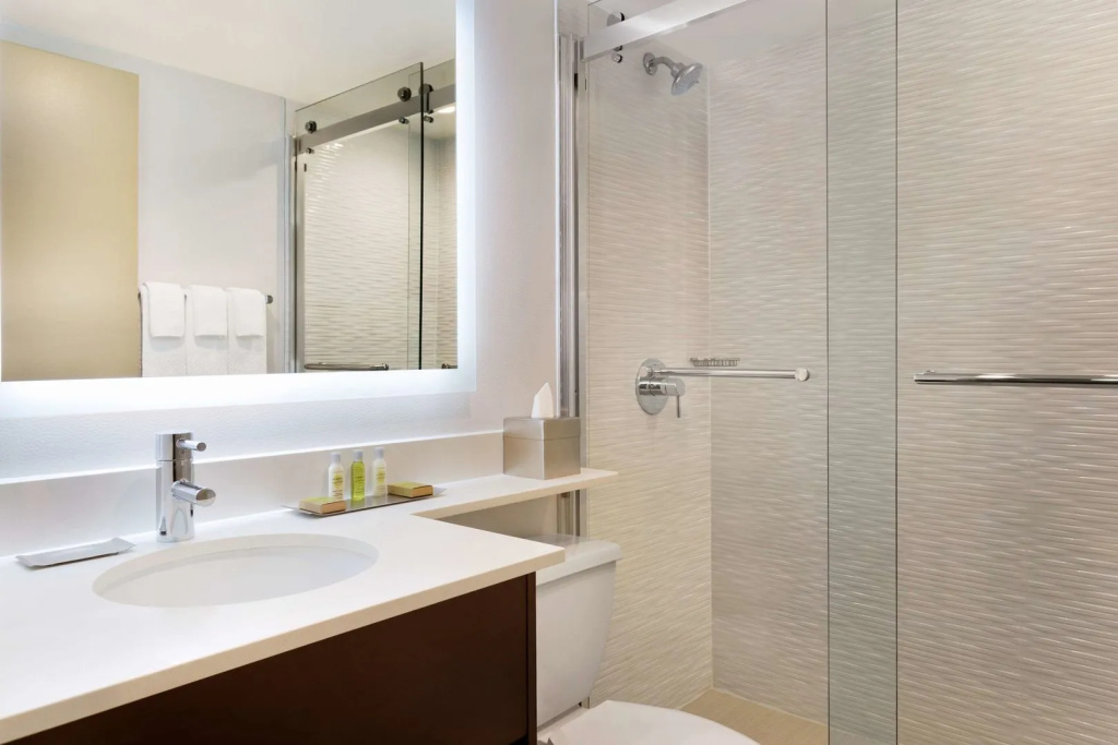 DoubleTree by Hilton Toronto Airport West - Général