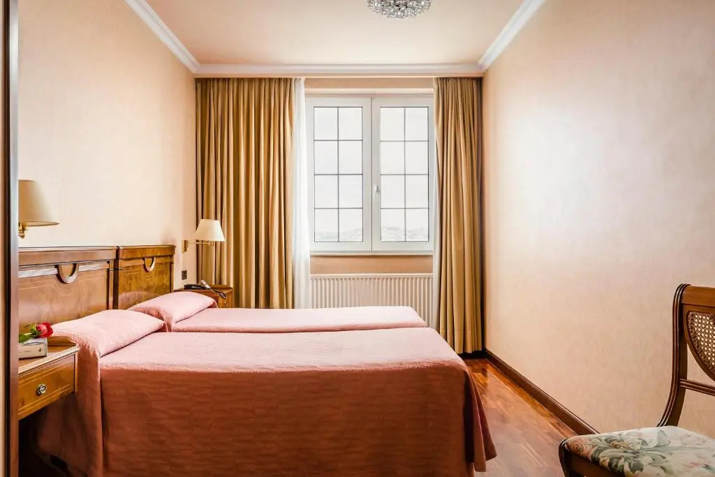 Double room with sea view (twin beds)