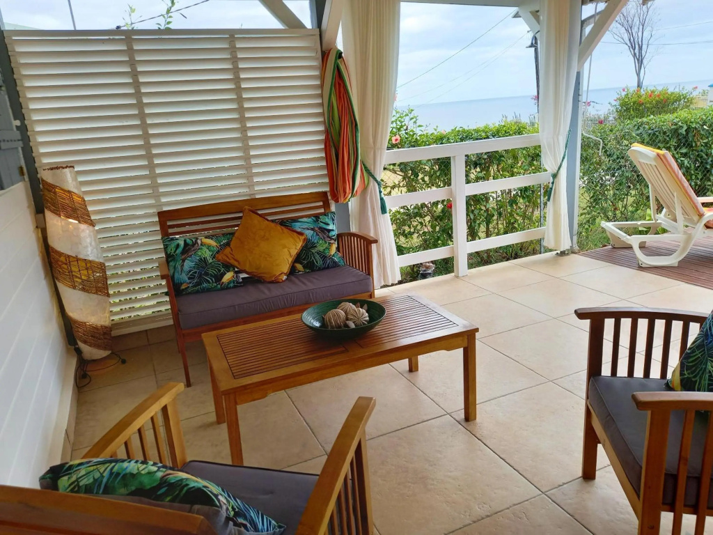 Maison de 2 chambres avec vue sur la mer piscine privee et jacuzzi a Bouillante