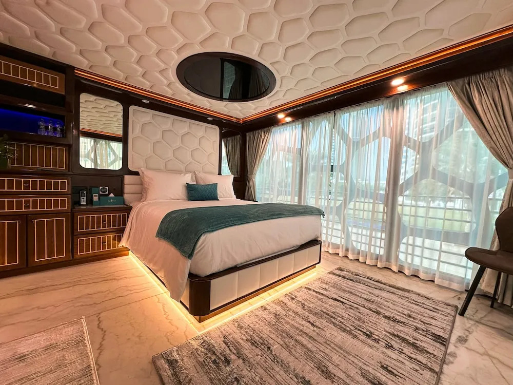 Orchid Overnight Superyacht — фото 6