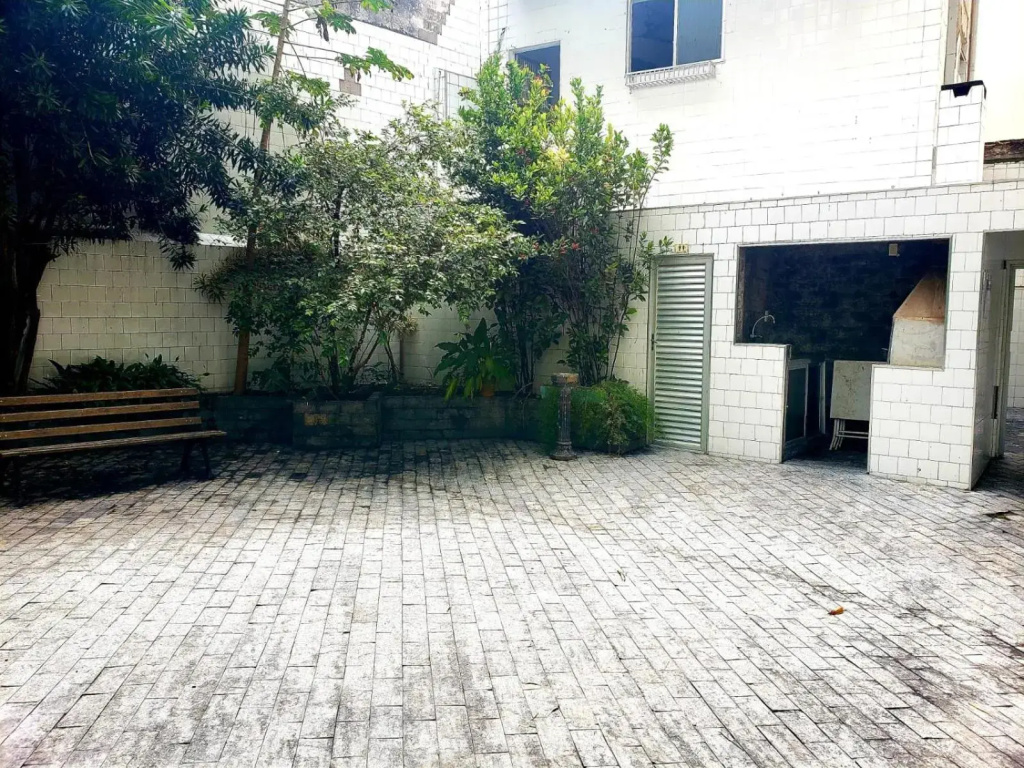 Apartamento COPACABANA REFORMADO - 400m da PRAIA, 2 QUARTOS, Portaria 24h, Wi-Fi, Ar condicionado, Cozinha Completa, Churrasqueira no prédio