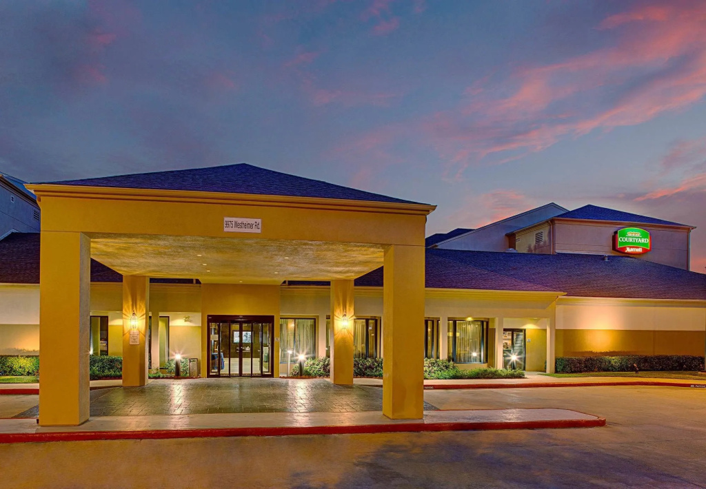 Courtyard by Marriott Houston Westchase