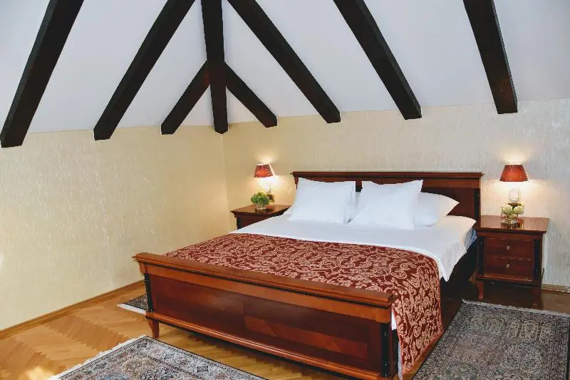 Hotel Kazbek - Chambres