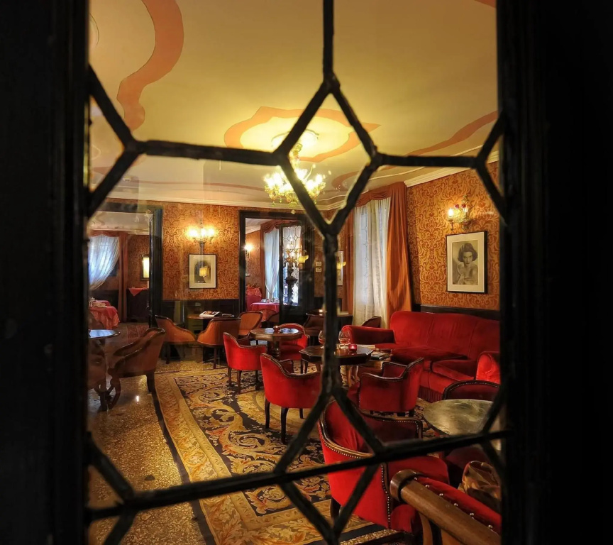 Hotel photo 18