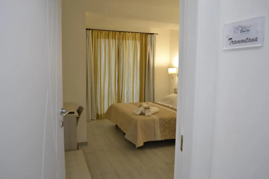 Economy room