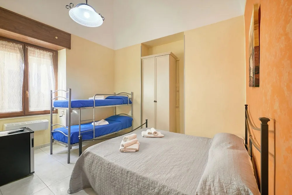 1 Bedroom Standard Quadruple room