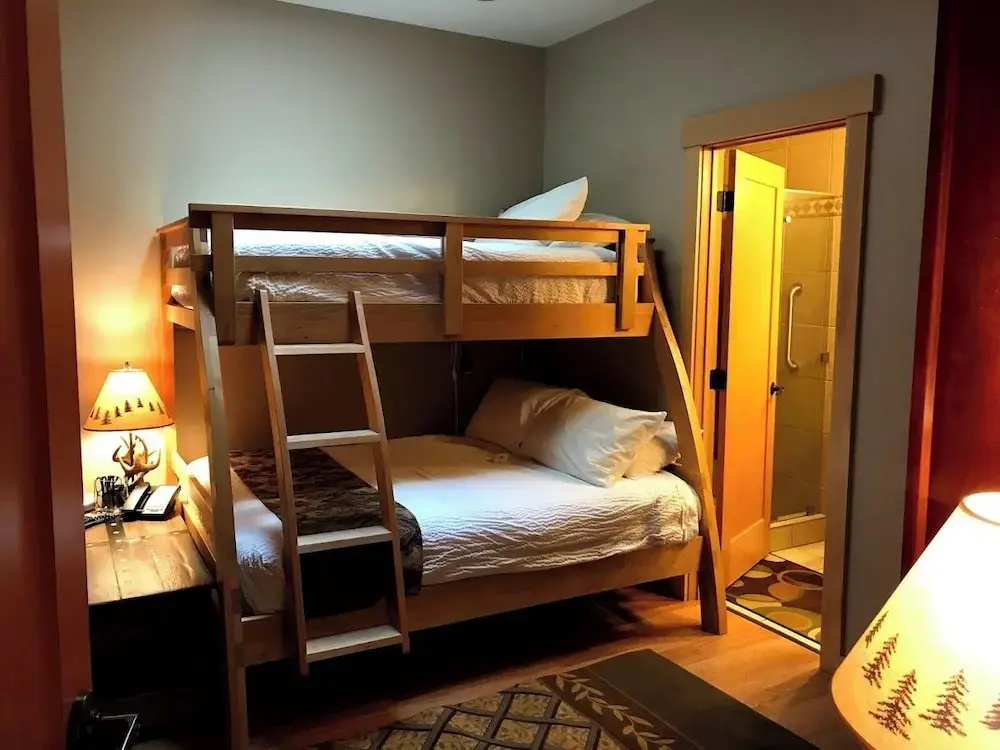 Economy room