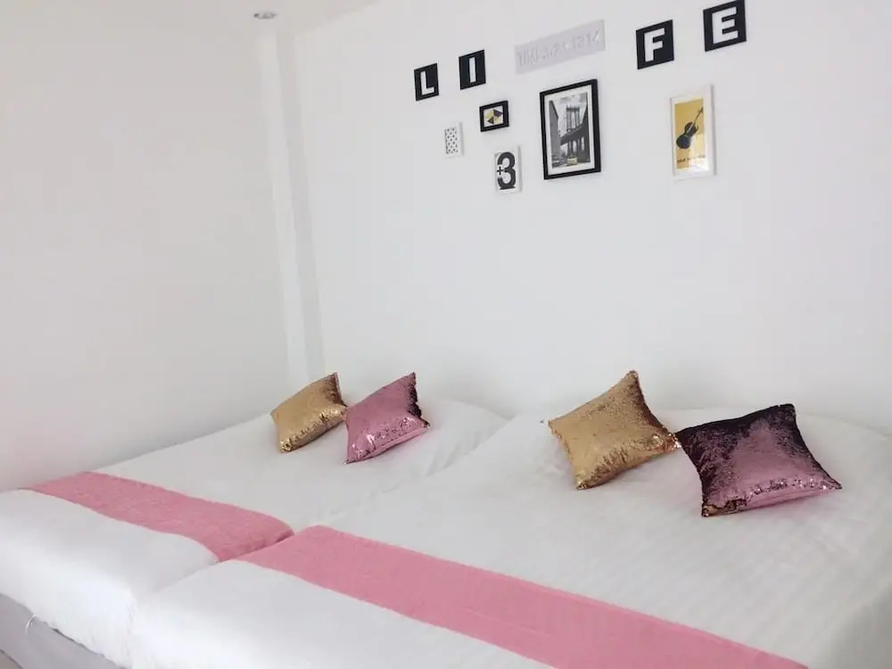 2 Bedrooms Villa with balcony