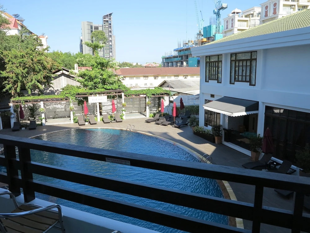 Deluxe room with balcony