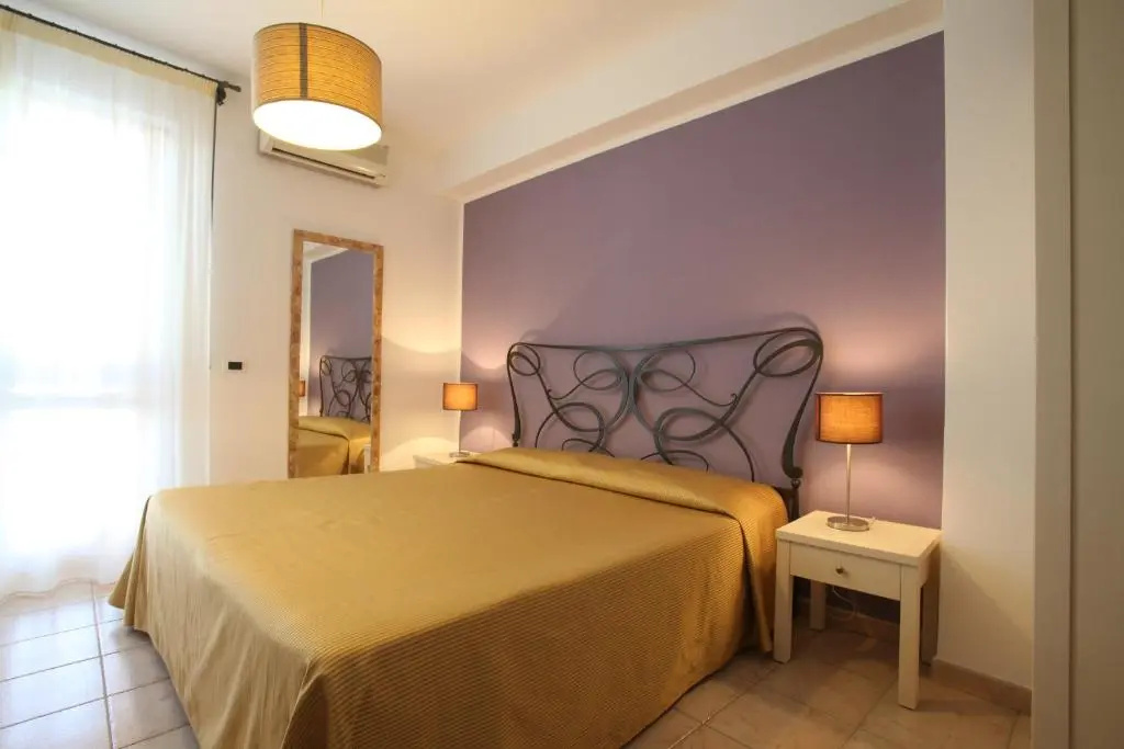 Standard Double room with sea view (full double bed)