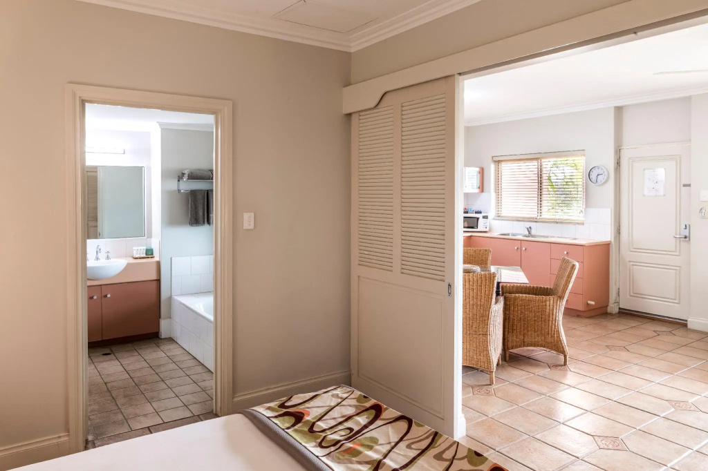 1 Bedroom Standard room with garden view