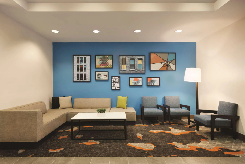 Lobby & Reception