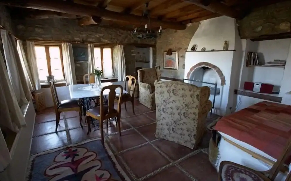 2 Bedrooms Duplex Apartment