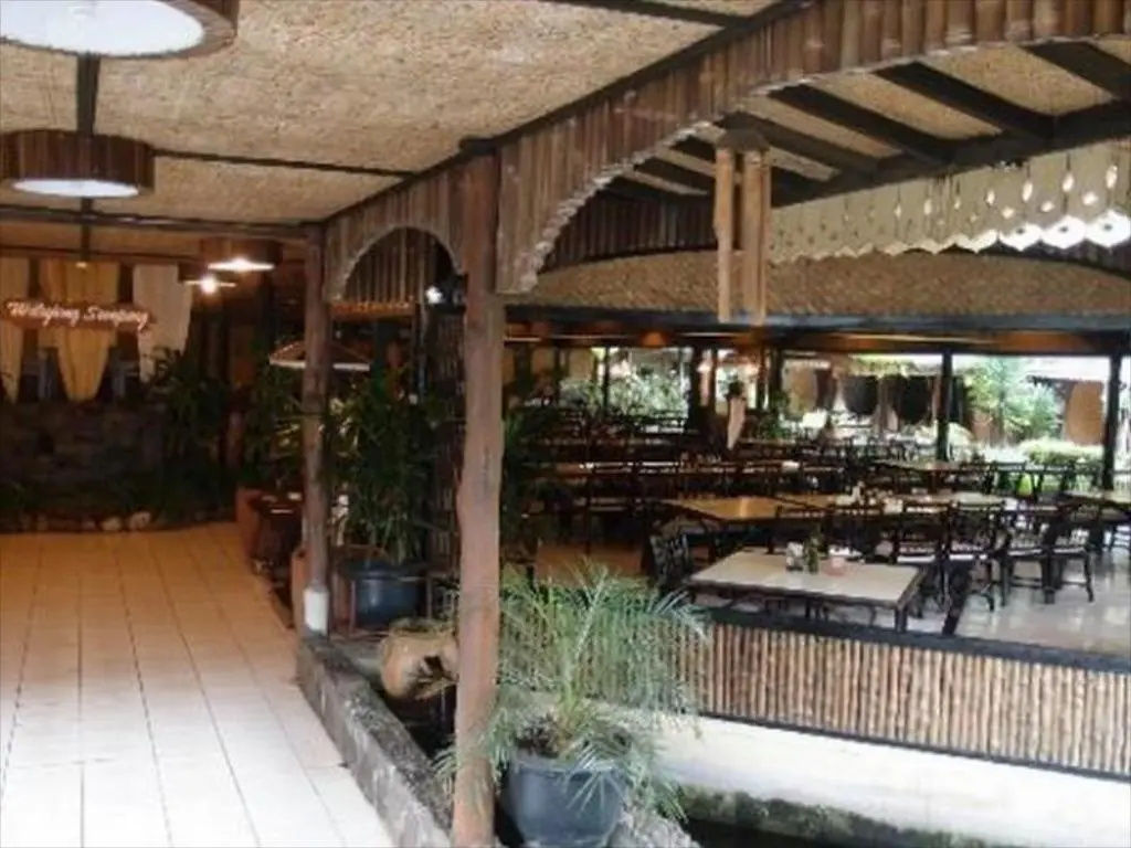 Food & Beverage