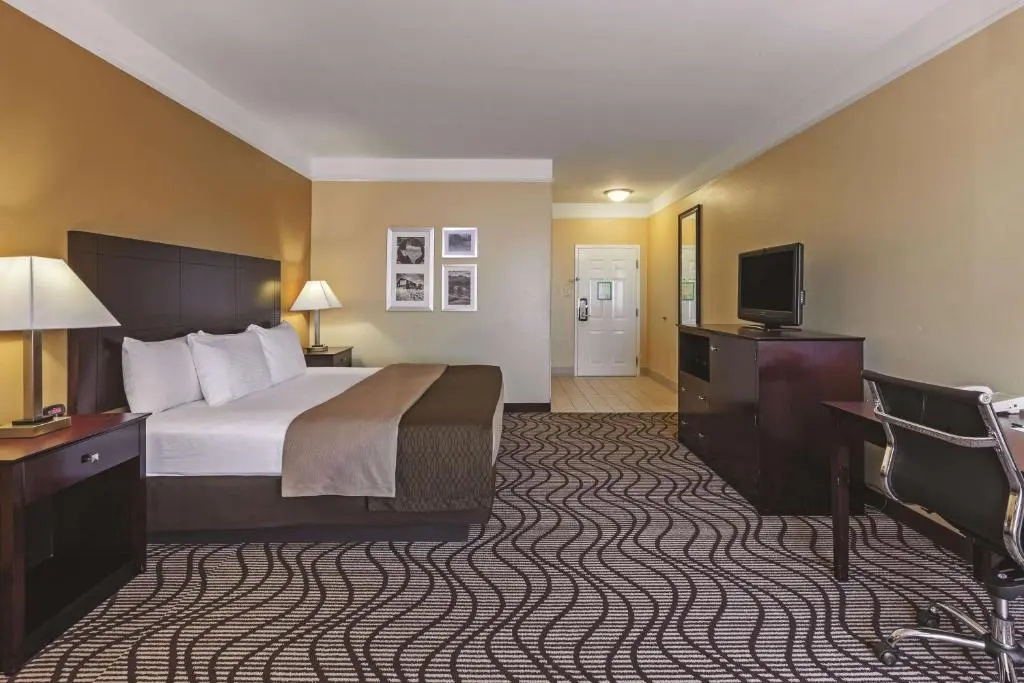 La Quinta Inn & Suites by Wyndham Angleton - Chambres