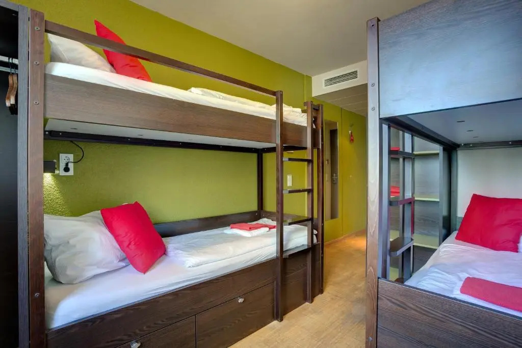 MEININGER Hotel Berlin Hauptbahnhof - Chambres