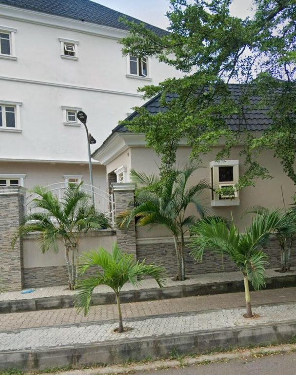 Two Bedroom Luxury Apartment in Wuse 2