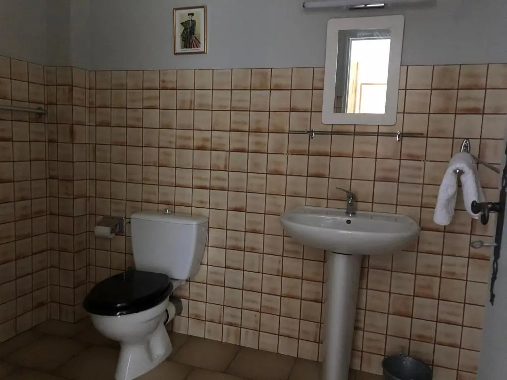 1 Bedroom Suite