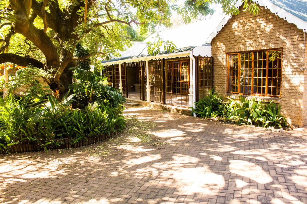 Hidden Gem Art Guesthouse , one of a kind