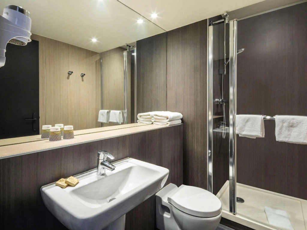 Superior Double room (full double bed)