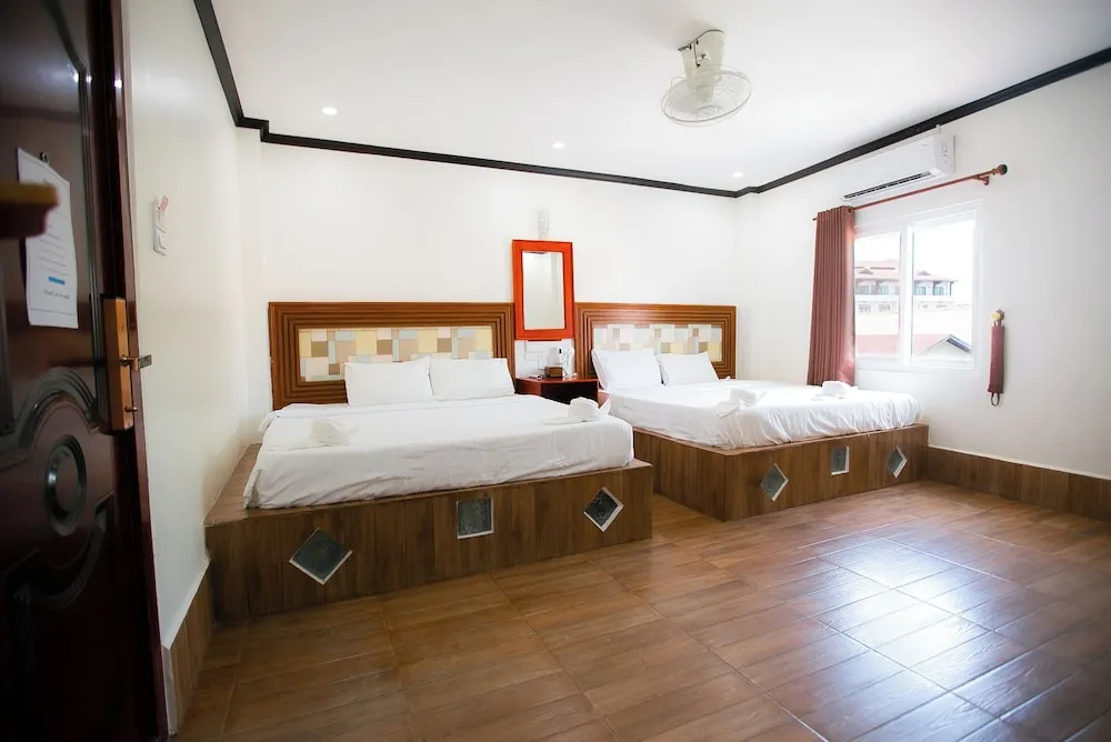 Deluxe Quadruple room