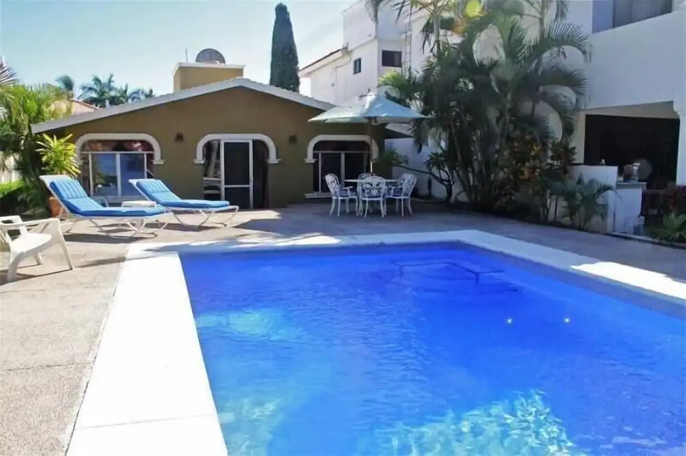 Casa de la Aves by Villas HK28