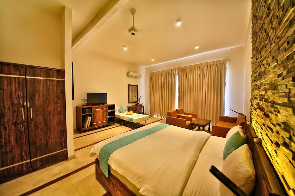 R Degree Hotel