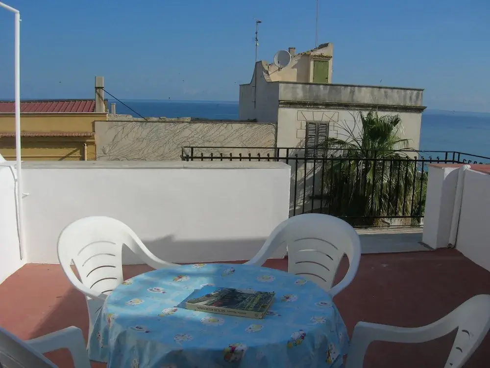 Apartment With One Bedroom In Balestrate With Wonderful Sea View Furnished Terrace And Wifi - 400 M From The Beach