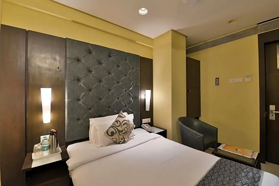 Hotel The Golden Oak Central by Citrus Prime - Chambres