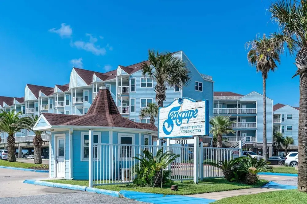 Beautiful Blue Heron Sleeps 6 Great Views