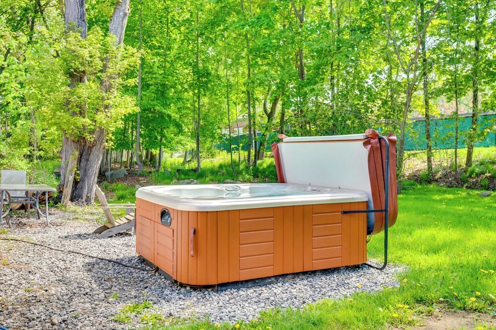 Hot Tub, Game Room! Stunning Home By Short Sands