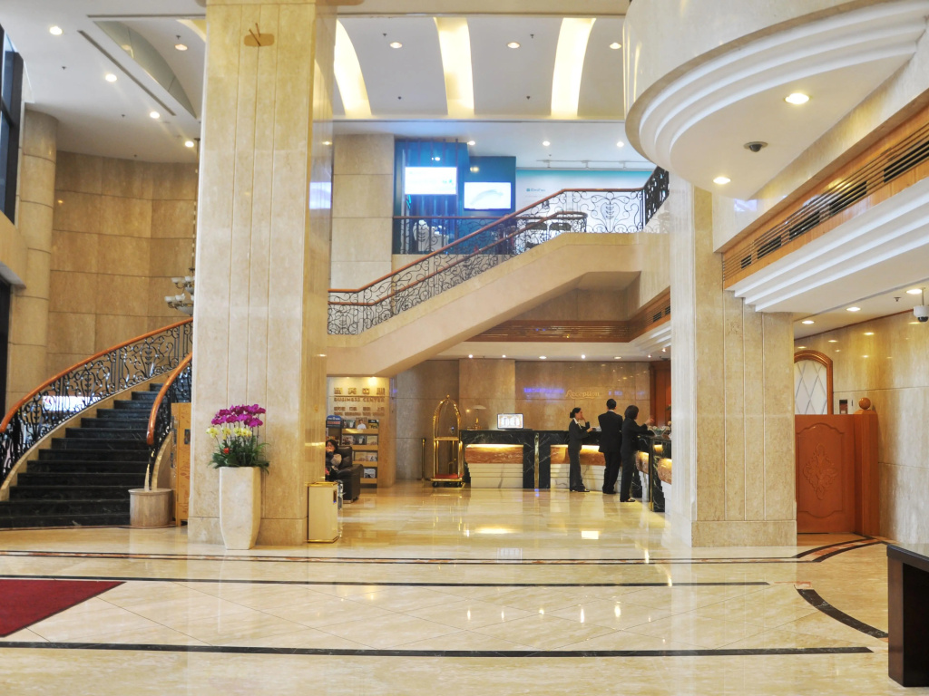 Lobby & Reception
