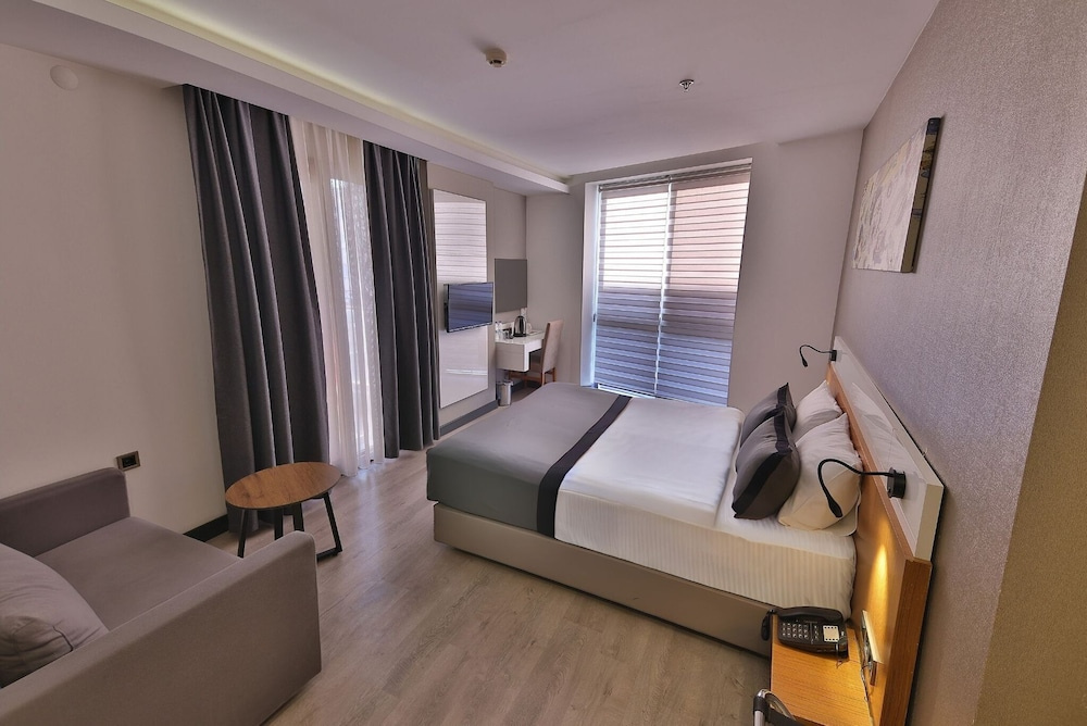 Standard room with balcony