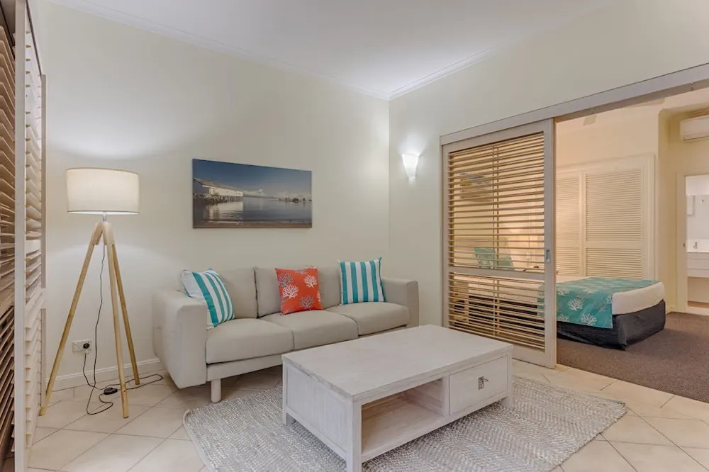 Macrossan House Boutique Holiday Apartments