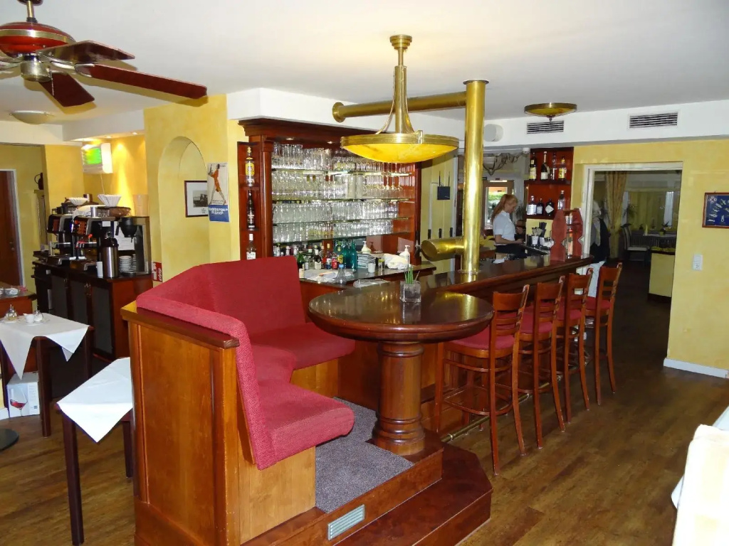 Hotel photo 12
