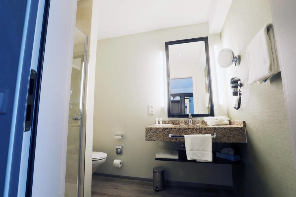 Court Hotel - фото 10