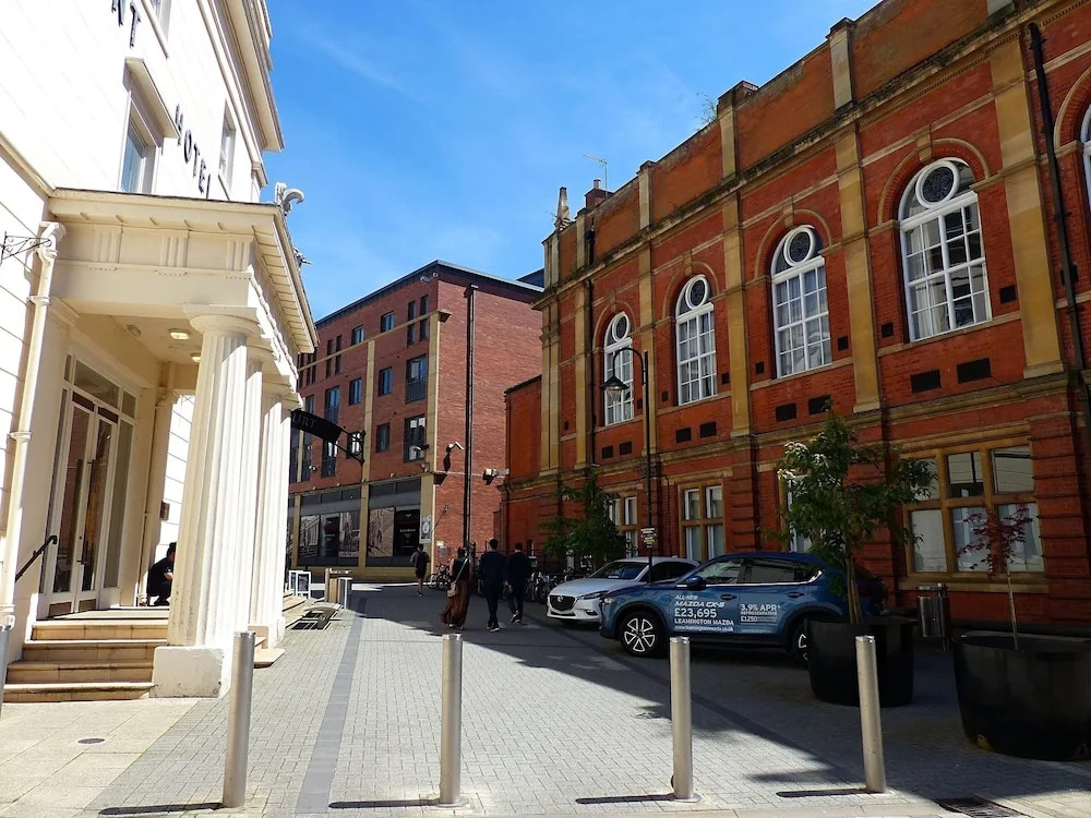 Penta Homes Apartments - Regent Court