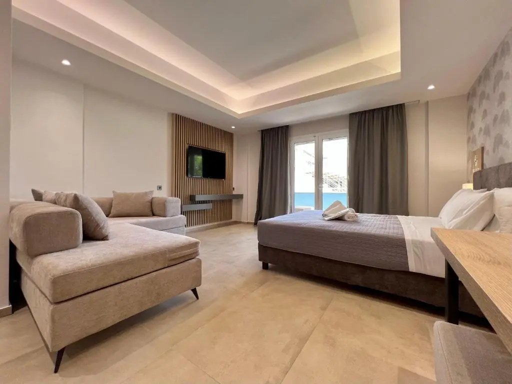 Deluxe Triple room