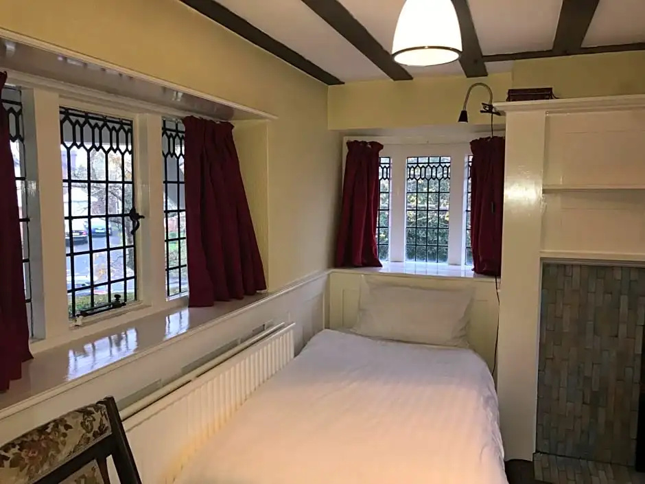 Barons Court Hotel - Chambres