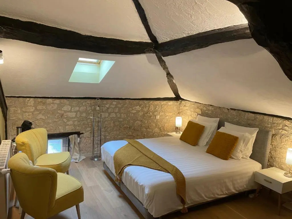 Economy room