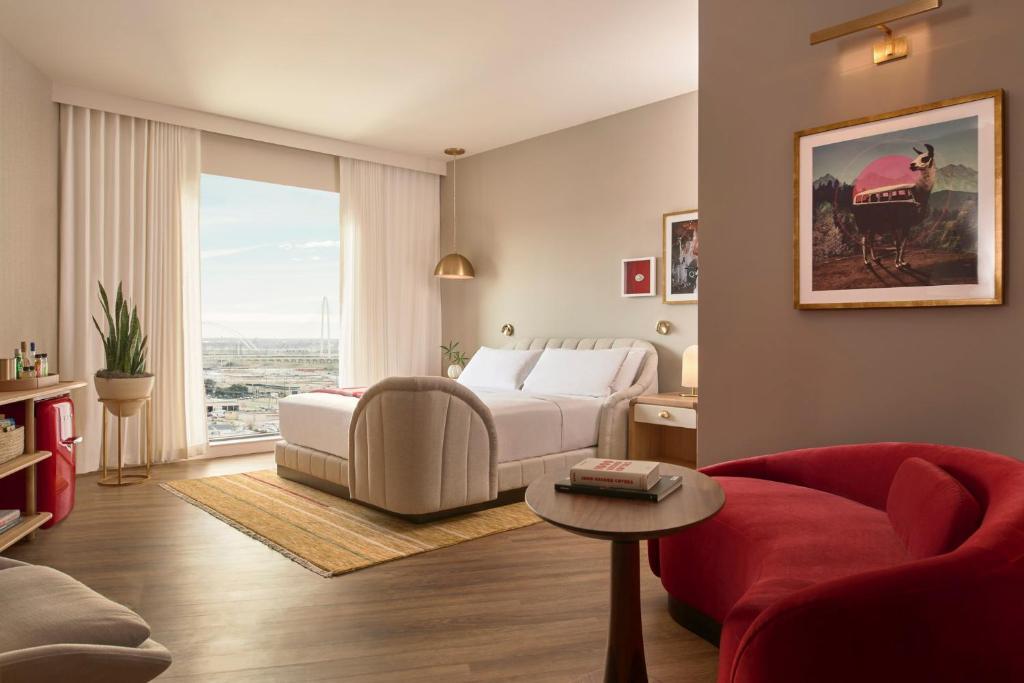 Двухместный номер Grand двуспальная кровать в Virgin Hotels Dallas