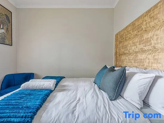 Zalari Luxe 93 on New, 1 bed, Central & Premium Comfort