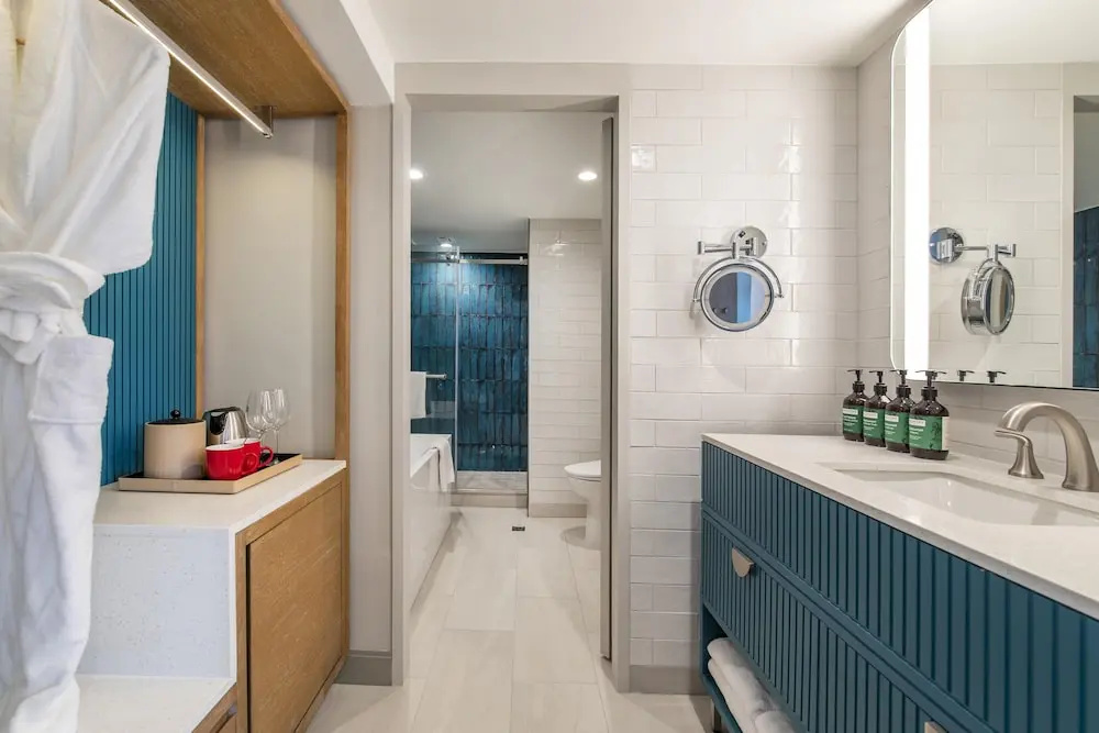 Quadruple Junior Suite with balcony