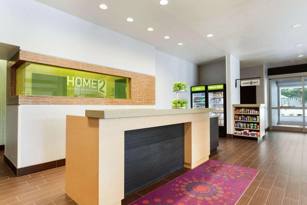 Lobby & Reception